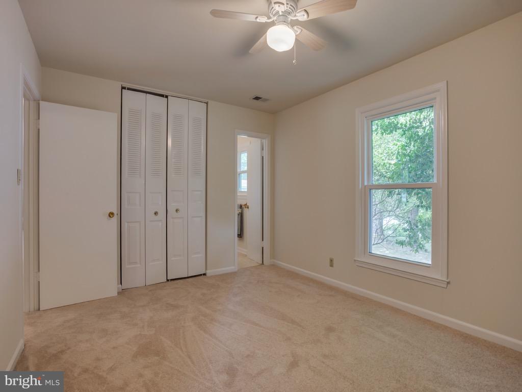 117 Choptank Road Stafford, VA 22556 - Photo 17 of 30 Bedroom (Master)