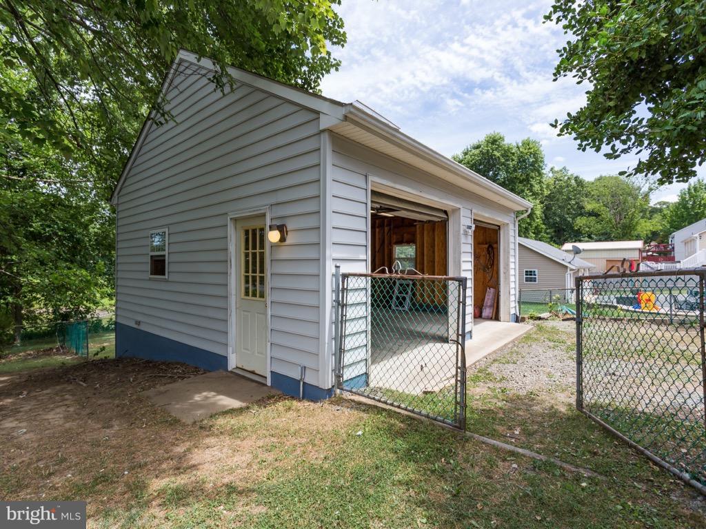 117 Choptank Road Stafford, VA 22556 - Photo 22 of 30 624 Square Feet of Garage**Tall Garage Doors!