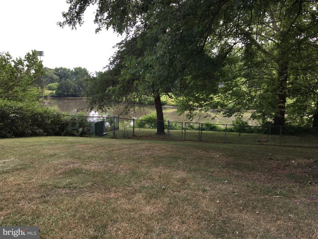 117 Choptank Road Stafford, VA 22556 - Photo 5 of 30 Enjoy Fishing in the Neighborhood Lake!!