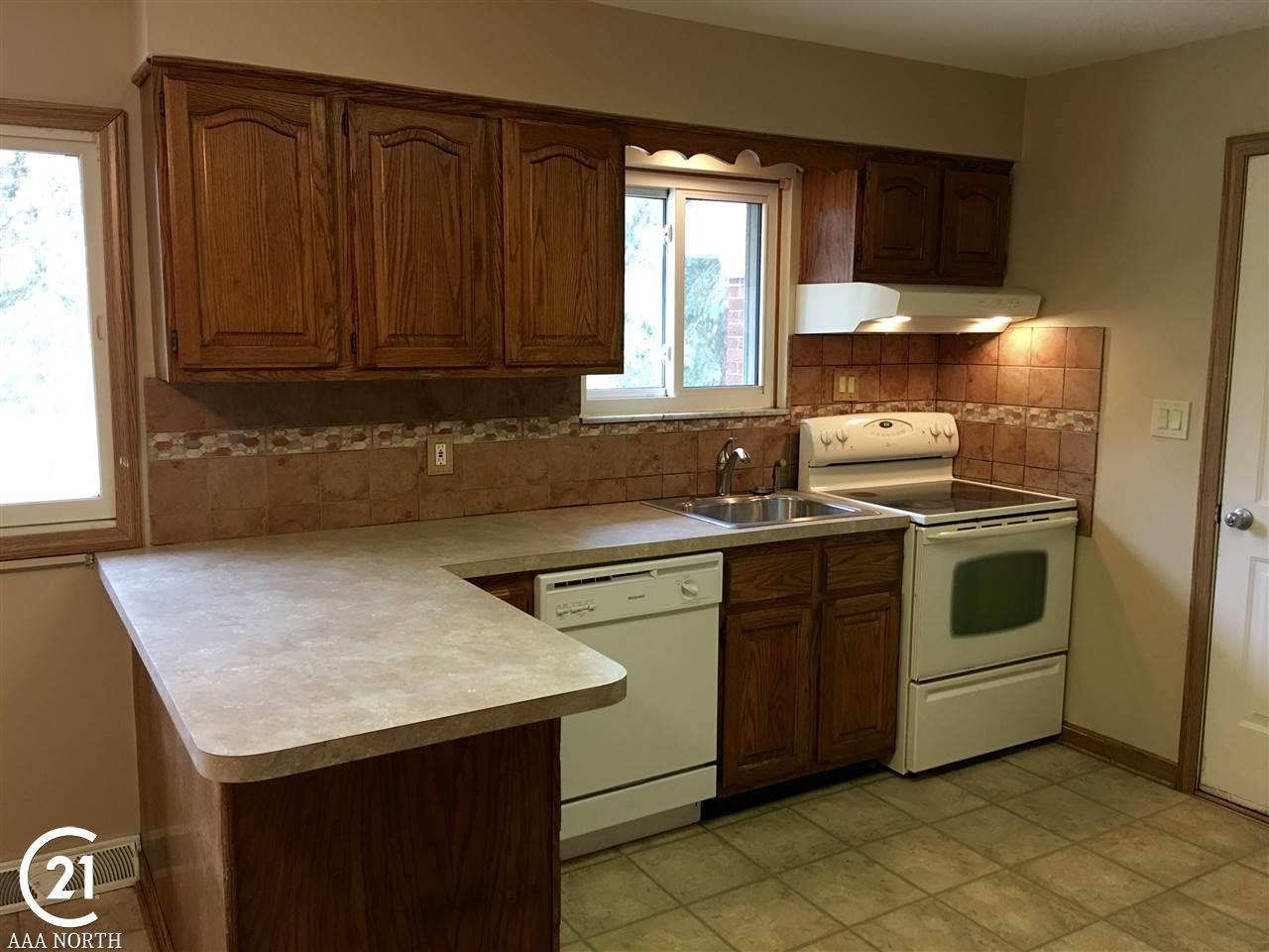 47634 Sugarbush Road Chesterfield, MI 48047 - Photo 20 of 53