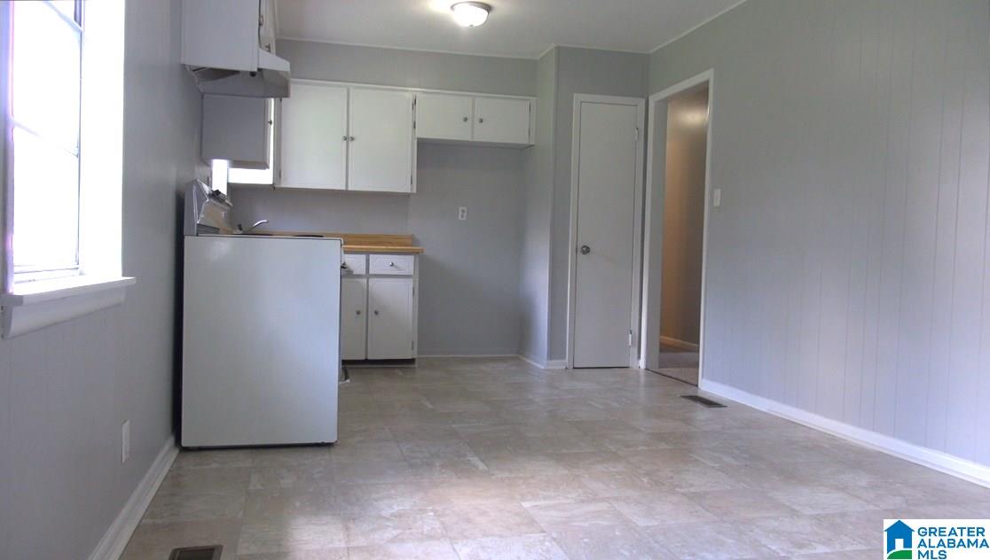 212 Brenda Road Anniston, AL 36206 - Photo 7 of 48