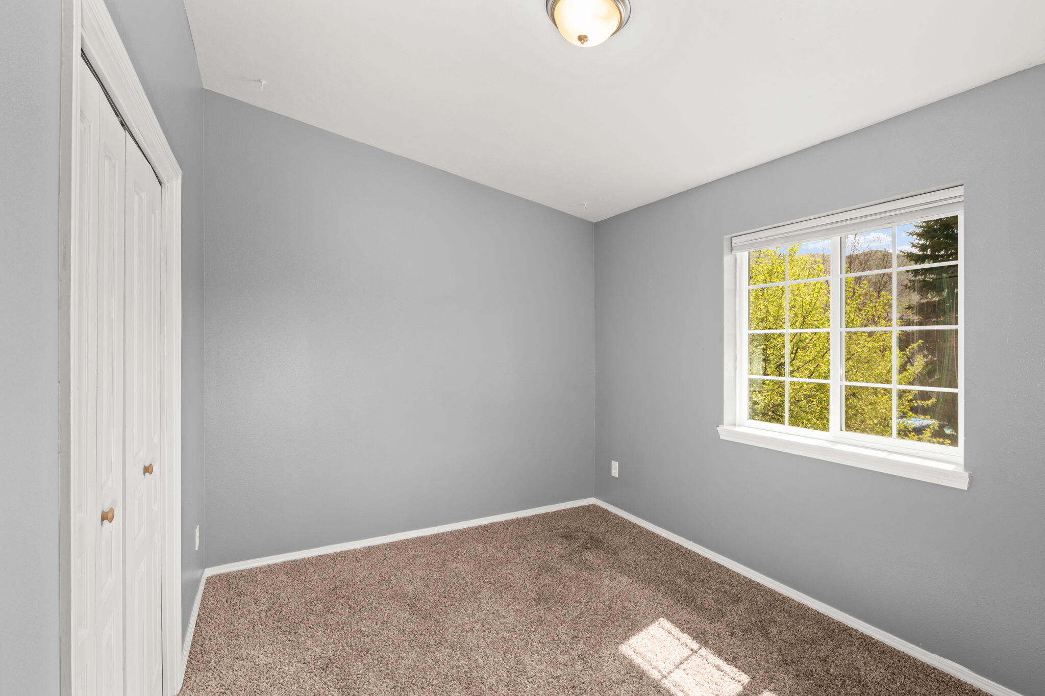 821 Jackpine Drive Hailey, ID 83333 - Photo 11 of 21 One of two 2nd floor bedrooms