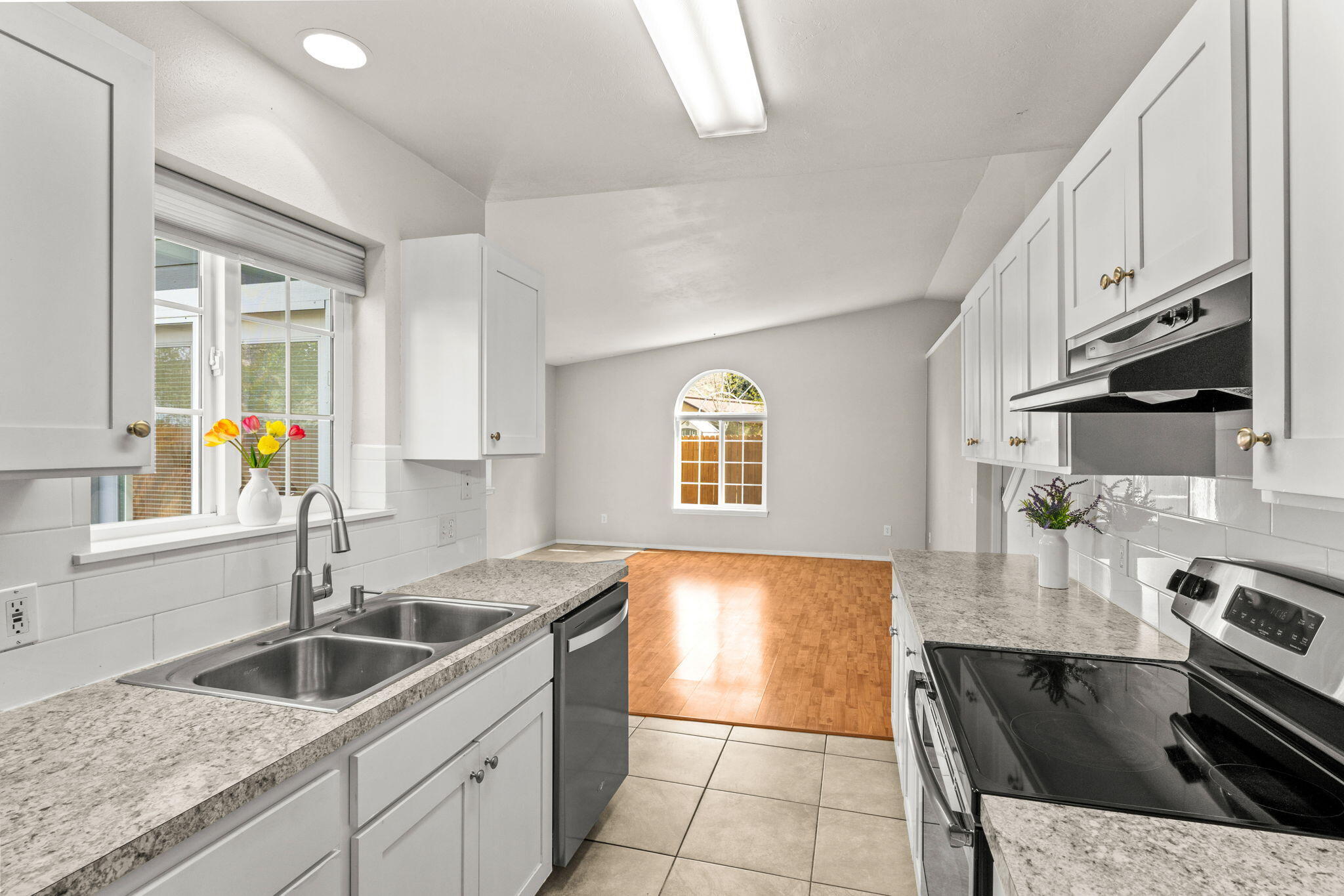 821 Jackpine Drive Hailey, ID 83333 - Photo 5 of 21 Light filled townhome