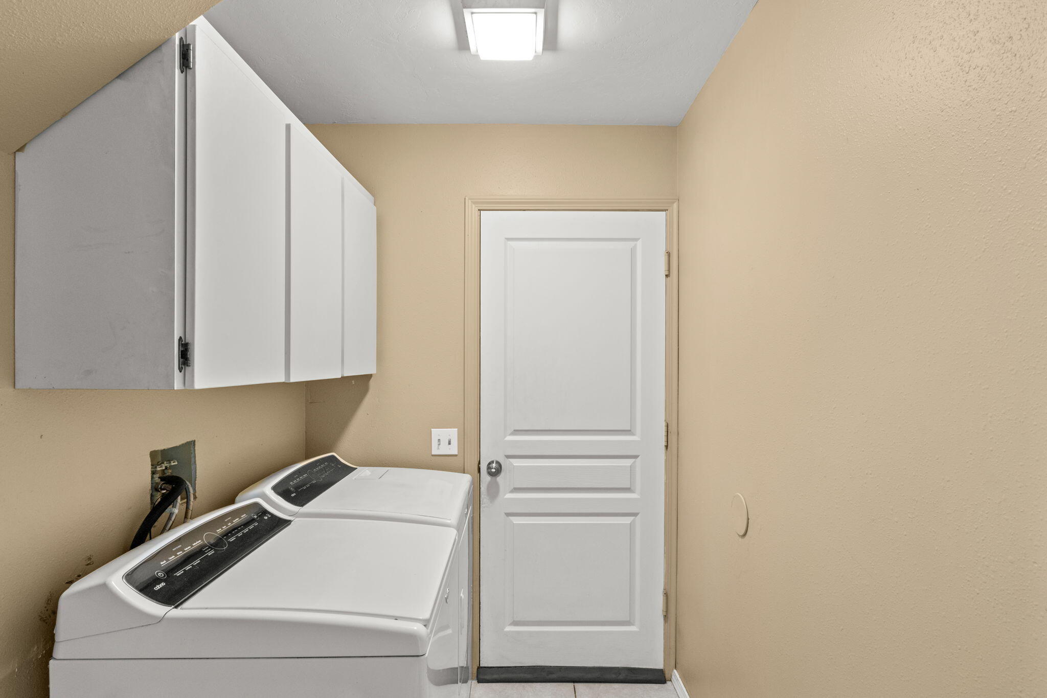 821 Jackpine Drive Hailey, ID 83333 - Photo 10 of 21 Laundry area off kitchen