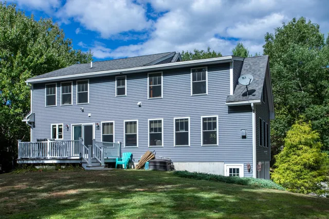 $999,000 | 5 Stone Ridge Lane, Exeter, NH 03833