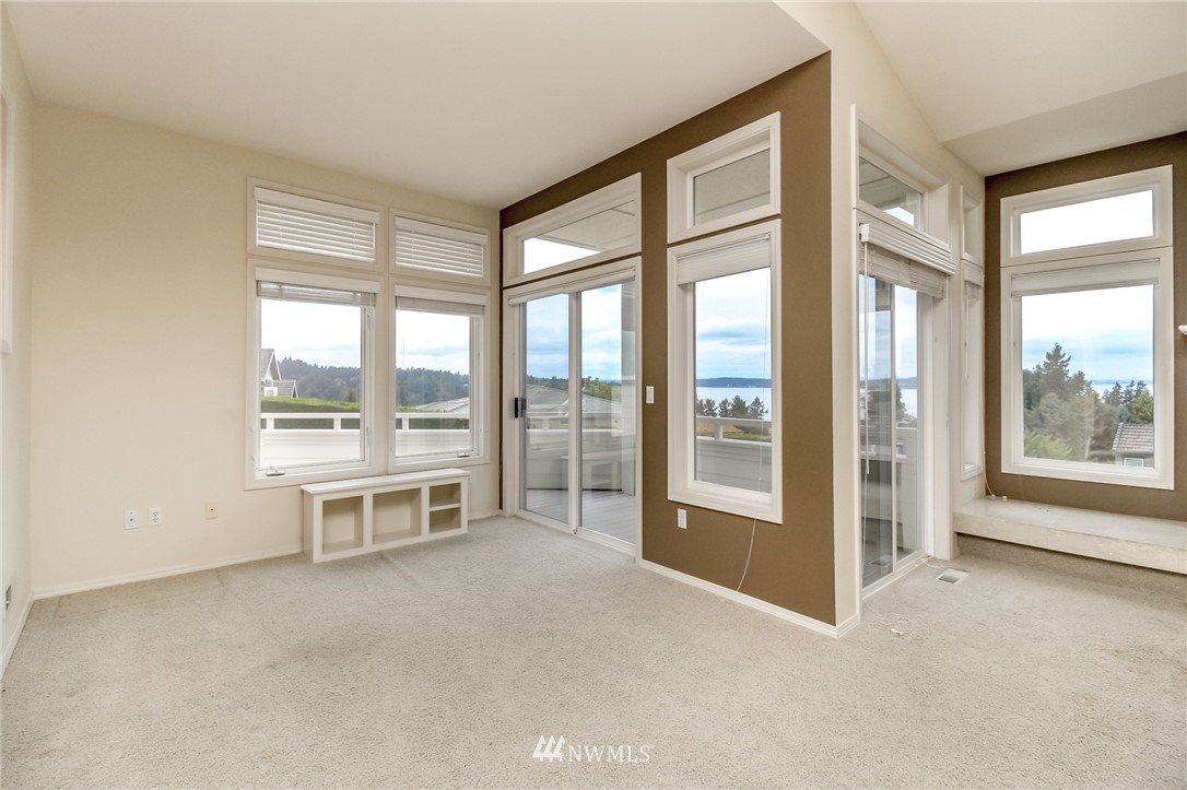 152 Cormorant Drive Steilacoom, WA 98388 - Photo 14 of 40 a view of an empty room and window