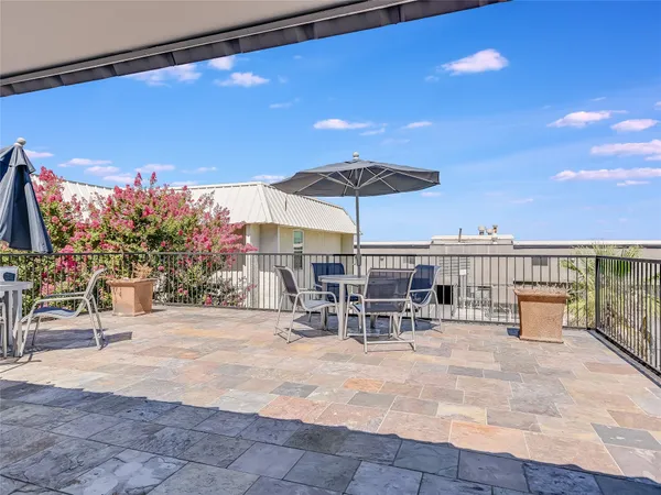 $1,250 | 910 Duncan Lane, Unit 31, Austin, TX 78705