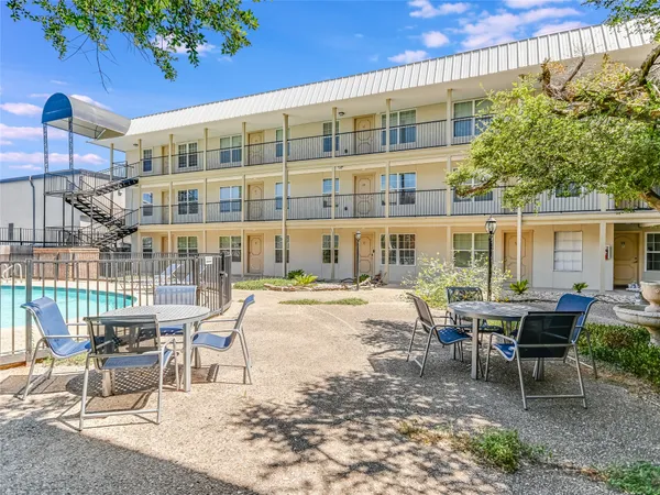 $1,250 | 910 Duncan Lane, Unit 31, Austin, TX 78705
