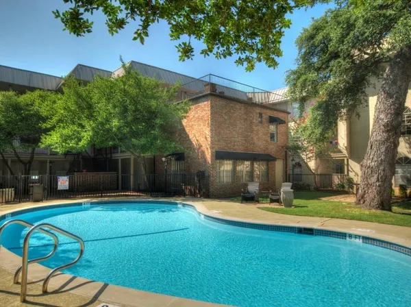 $1,250 | 910 Duncan Lane, Unit 31, Austin, TX 78705
