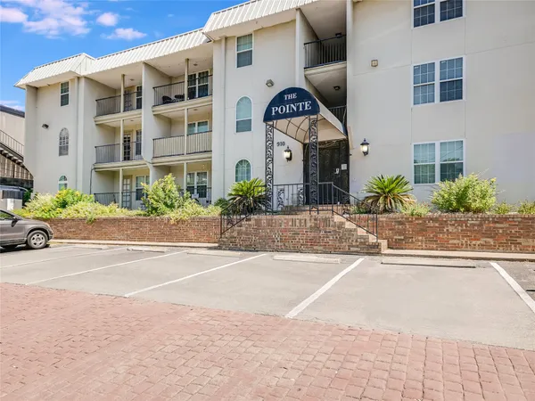 $1,250 | 910 Duncan Lane, Unit 31, Austin, TX 78705