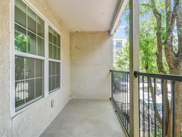 $1,250 | 910 Duncan Lane, Unit 31, Austin, TX 78705