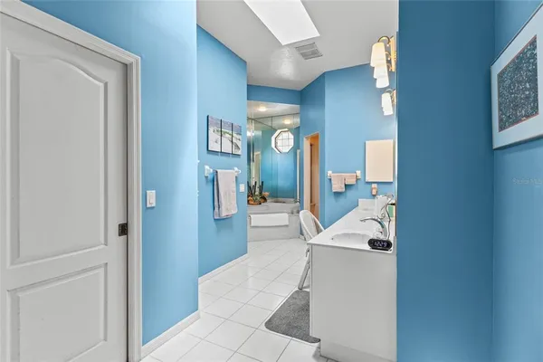 $725,000 | 832 Carnoustie Drive, Venice, FL 34293