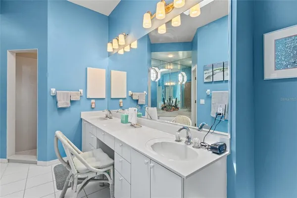 $725,000 | 832 Carnoustie Drive, Venice, FL 34293
