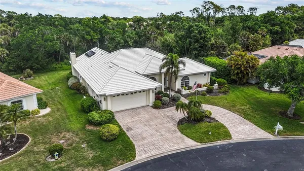$725,000 | 832 Carnoustie Drive, Venice, FL 34293