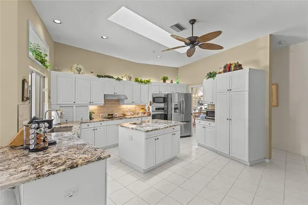 $725,000 | 832 Carnoustie Drive, Venice, FL 34293