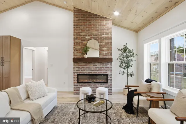 $399,900 | 960 St Thomas Williamson Road, St. Thomas, PA 17252