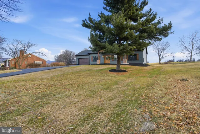 $399,900 | 960 St Thomas Williamson Road, St. Thomas, PA 17252