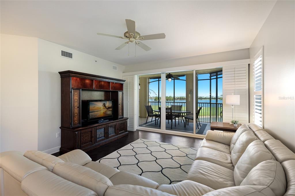6422 Water Crest Way, Unit 302 Lakewood Ranch, FL 34202 - Photo 19 of 42