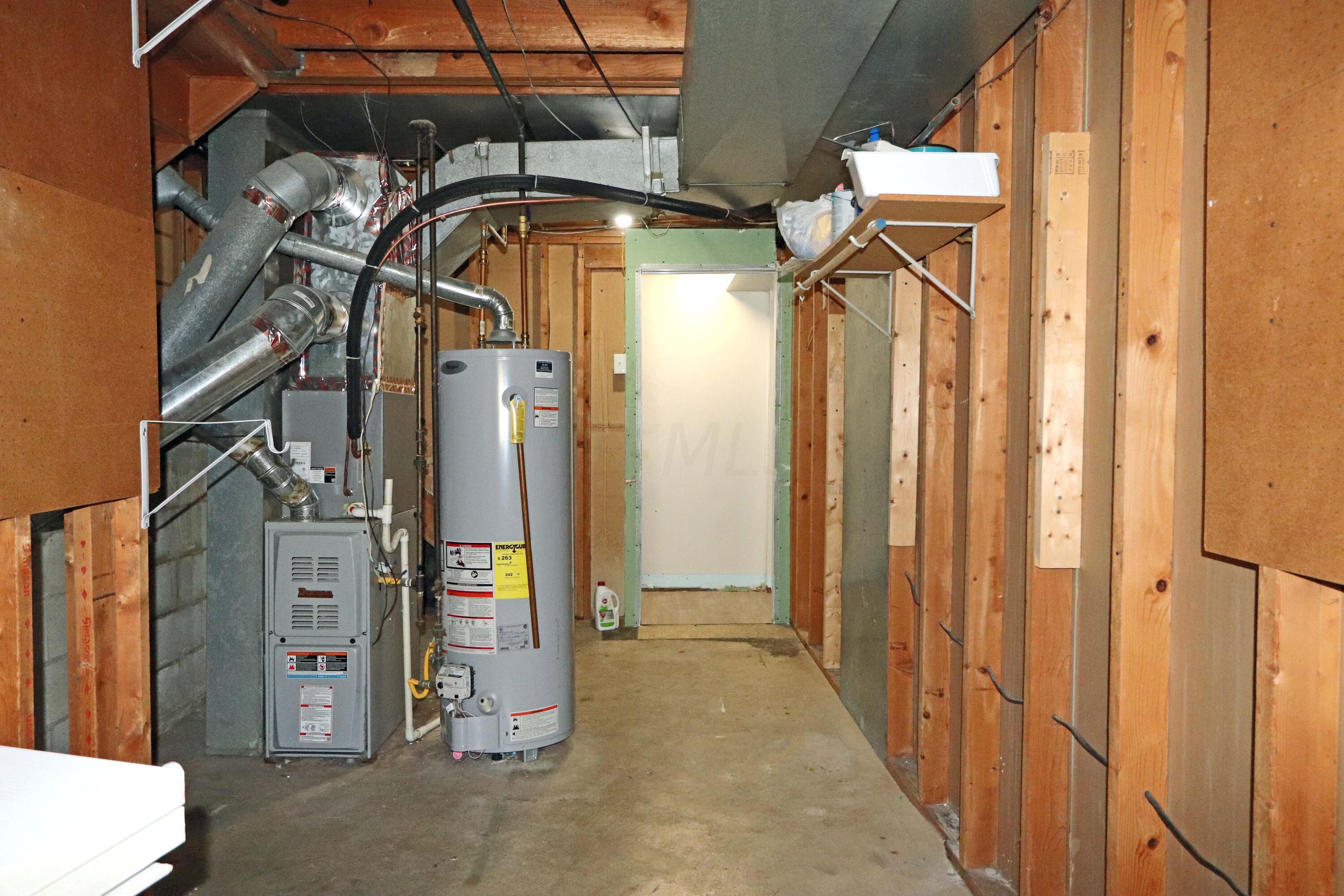 4569 Stonehedge Road Columbus, OH 43231 - Photo 12 of 38 HVAC replaced in 2005