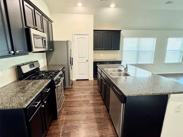 $2,200 | 3314 Jane Way, Richmond, TX 77406