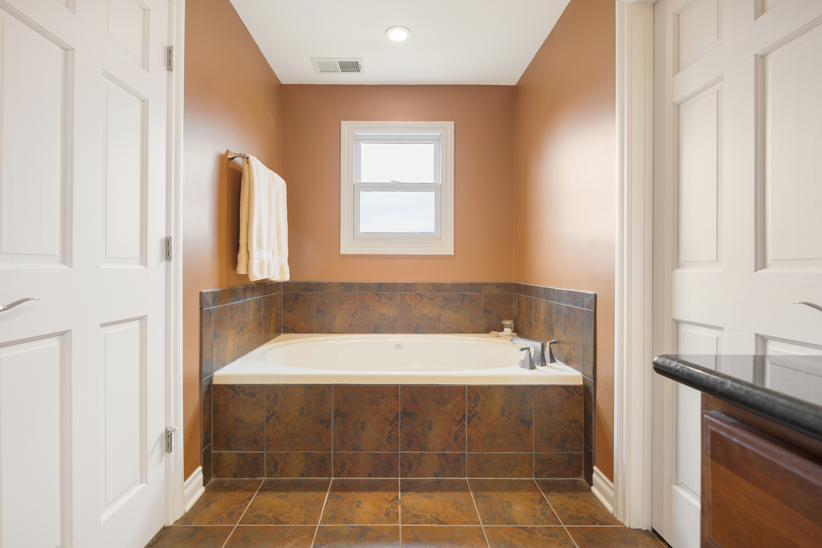 23-w531 23-w531 W Walnut Rd Road Roselle, IL 60172 - Photo 22 of 36