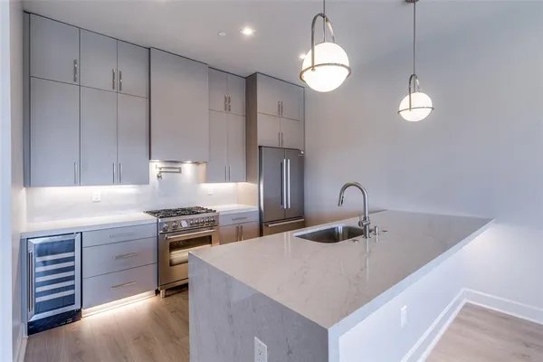 $339,000 | 1900 South Ervay Street, Unit 310, Dallas, TX 75215