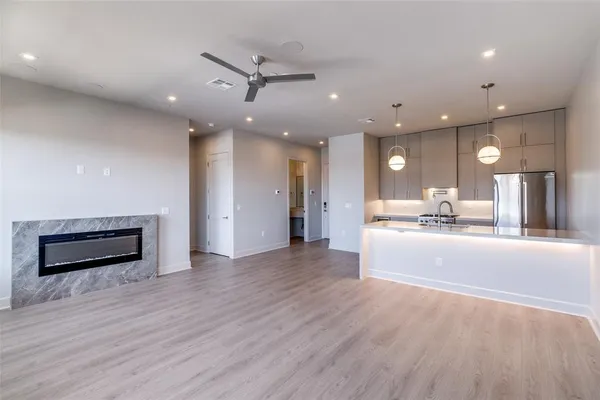 $339,000 | 1900 South Ervay Street, Unit 310, Dallas, TX 75215