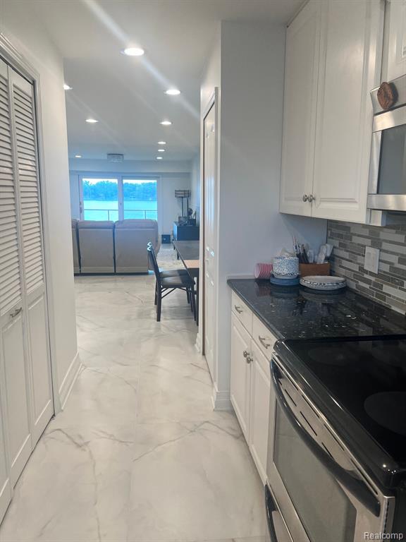 1940 Klingensmith Road, Unit 47B Bloomfield Hills, MI 48302 - Photo 14 of 36
