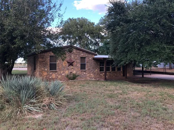 $315,000 | 210 Jones Road, Graford, TX 76449