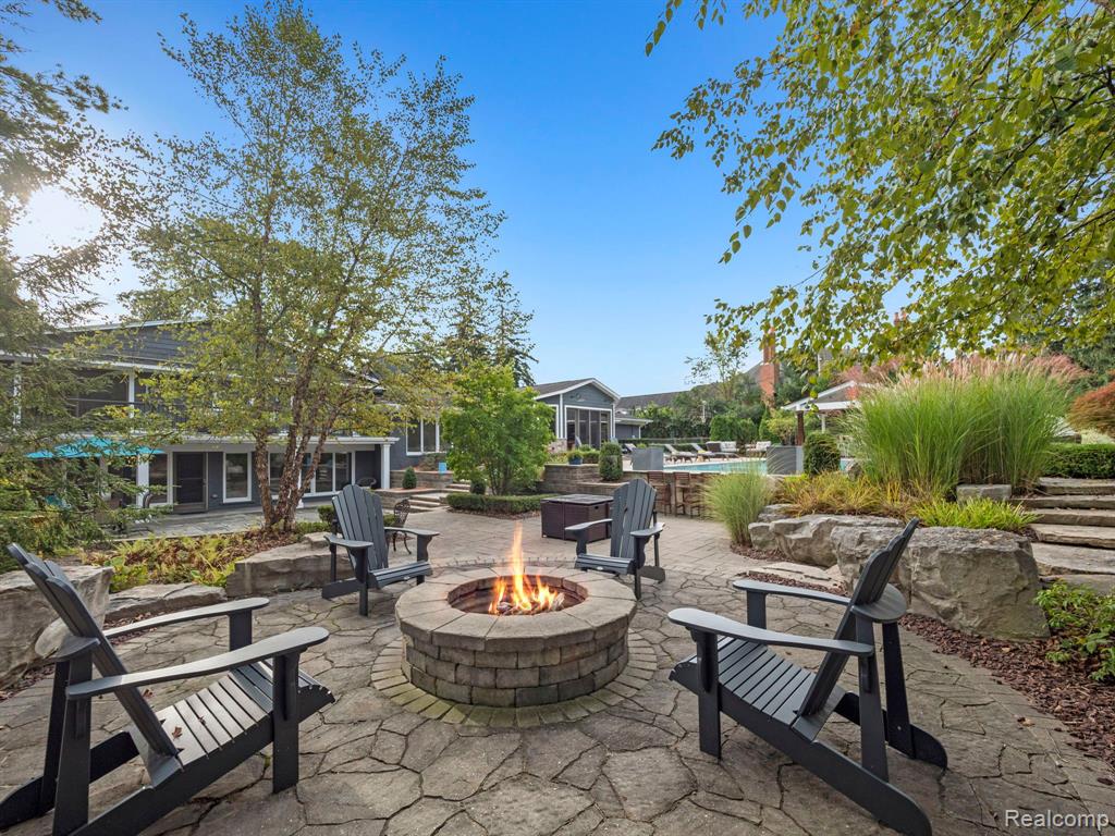 4906 Charing Cross Road Bloomfield Hills, MI 48304 - Photo 63 of 87 Gallery Image 63