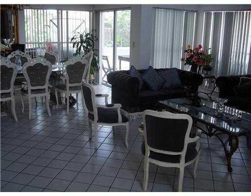 9401 Aegean Drive Boca Raton, FL 33496 - Photo 9 of 13 F1121030_F01_22