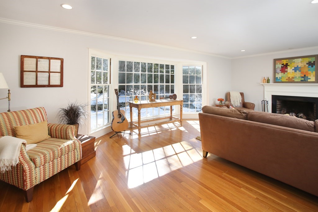 22 Stanford Road Wellesley, MA 02481 - Photo 3 of 26