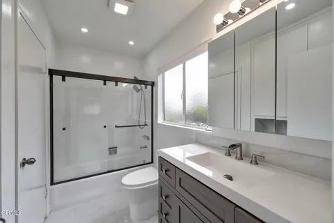 $1,399,000 | 1080 Riviera Drive, Pasadena, CA 91107