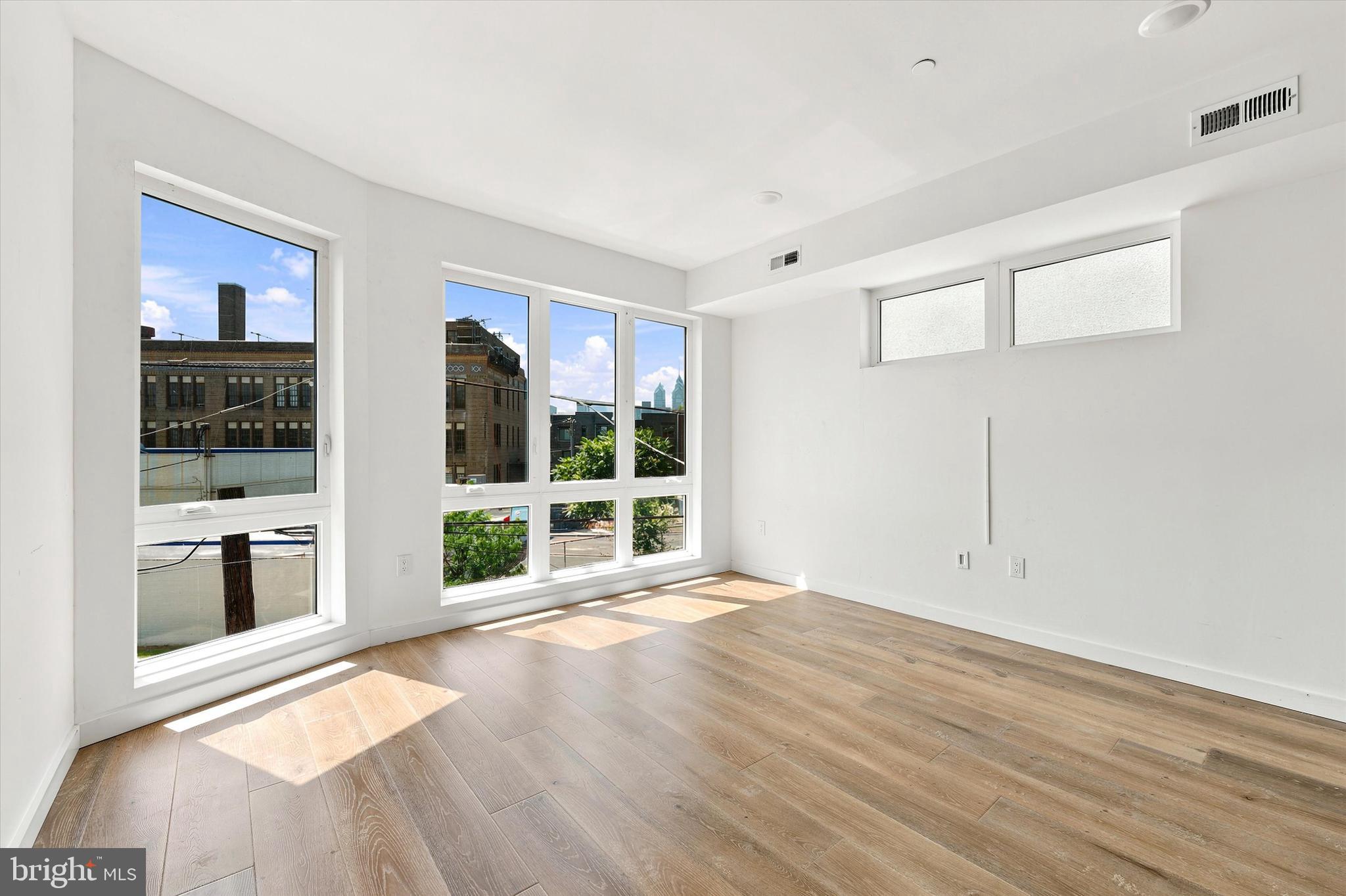 1729 Francis Street, Unit 4 Philadelphia, PA 19130 - Photo 11 of 26
