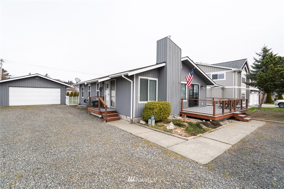 5598 Salish Road Blaine, WA 98230 - Photo 2 of 39 Gallery Image 2