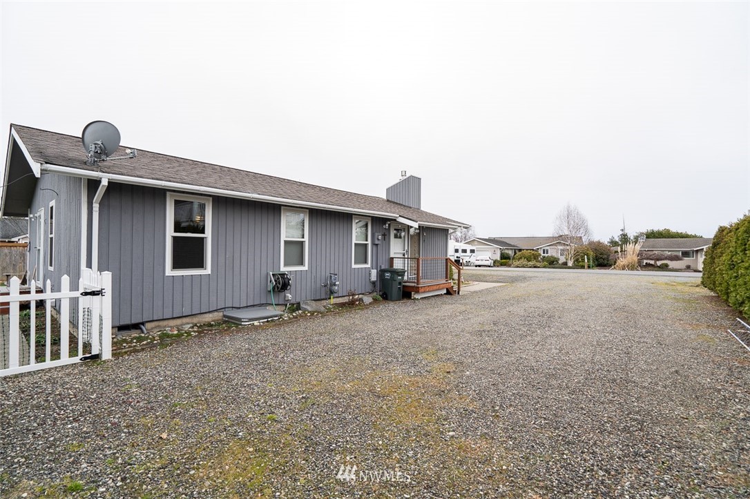 5598 Salish Road Blaine, WA 98230 - Photo 6 of 39 Gallery Image 6