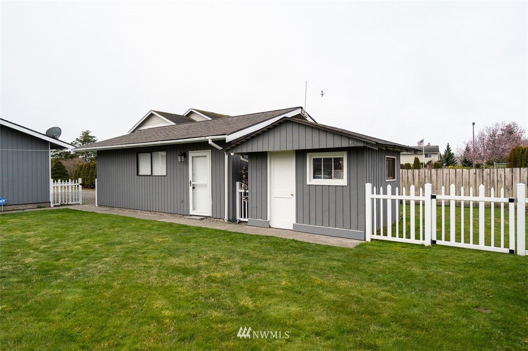 5598 Salish Road Blaine, WA 98230 - Photo 10 of 39 Gallery Image 10