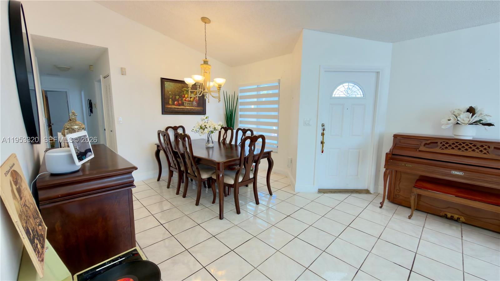 7220 Southwest 149th Court Miami, FL 33193 - Photo 9 of 38