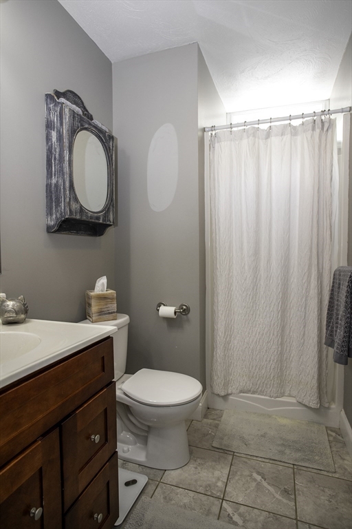 22 Lafayette Road Templeton, MA 01468 - Photo 13 of 42