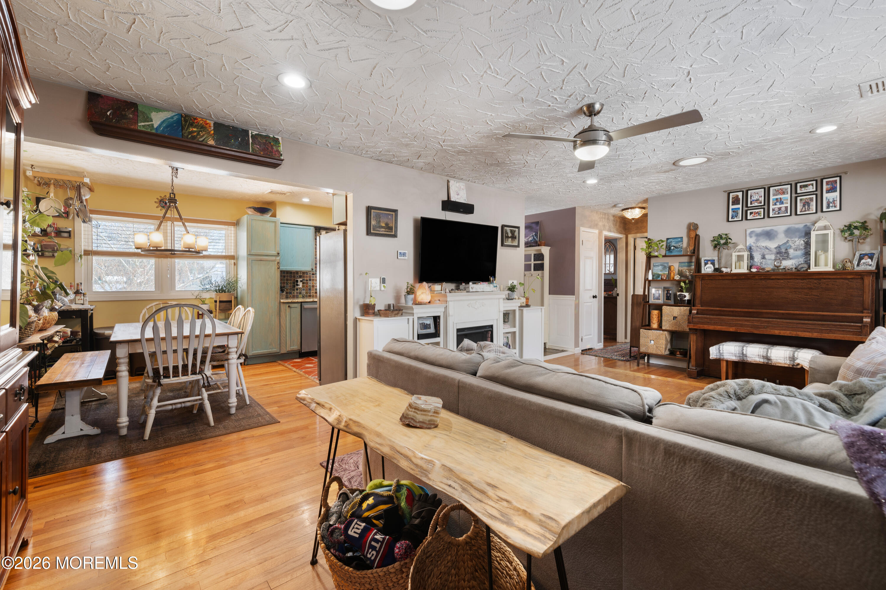 330 Riviera Drive Forked River, NJ 08731 - Photo 7 of 32 Great room