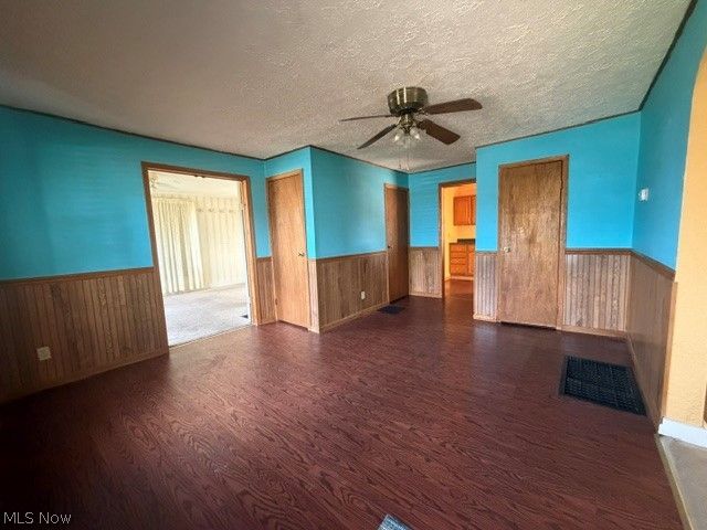 4536 Aurora Street Northwest Canton, OH 44708 - Photo 6 of 17