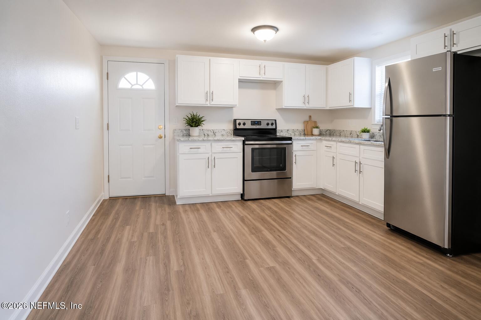 1749 Merivale Road South Jacksonville, FL 32208 - Photo 4 of 16 Kitchen