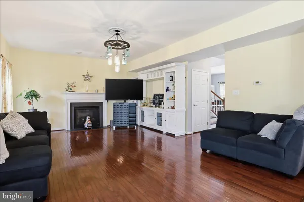 $749,900 | 3969 Lake Ashby Court, Warrenton, VA 20187