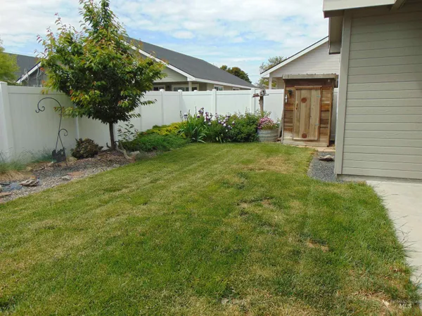 $357,900 | 1488 West Idaho Avenue, Ontario, OR 97914