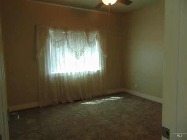 $357,900 | 1488 West Idaho Avenue, Ontario, OR 97914
