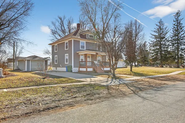 $254,900 | 407 Fulton Street, Grand Mound, IA 52751