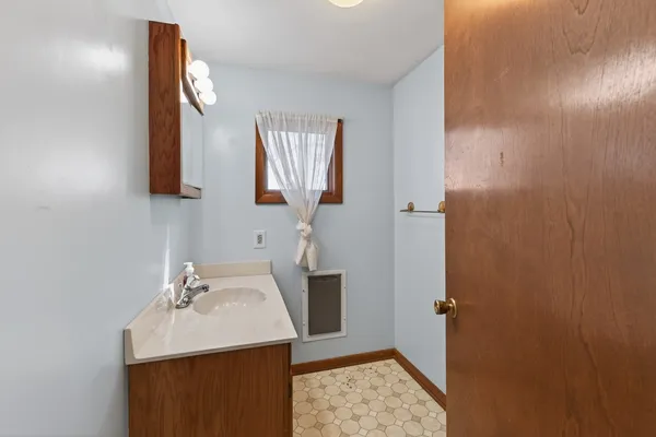 $254,900 | 407 Fulton Street, Grand Mound, IA 52751