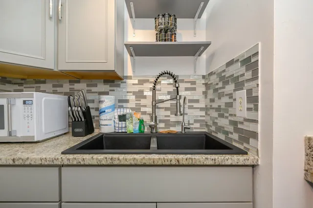 a close view of sink and tap