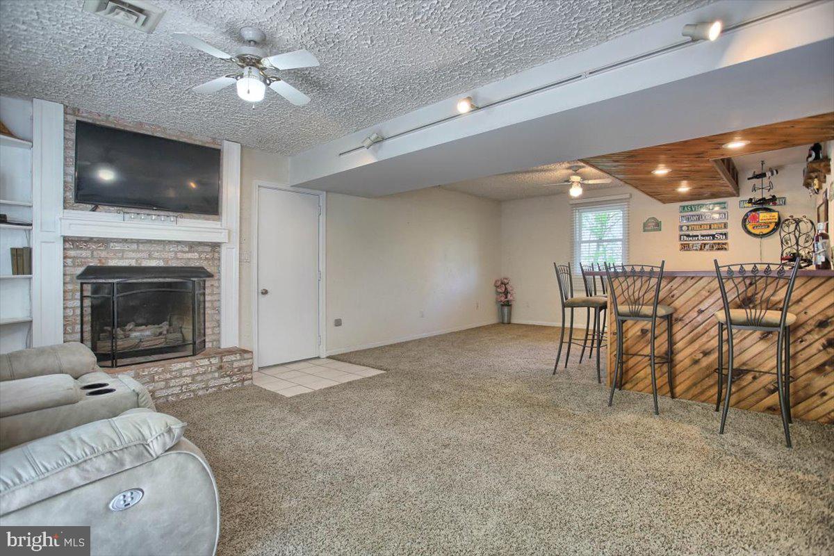 656 Gaumer Road New Cumberland, PA 17070 - Photo 3 of 53 Family Room