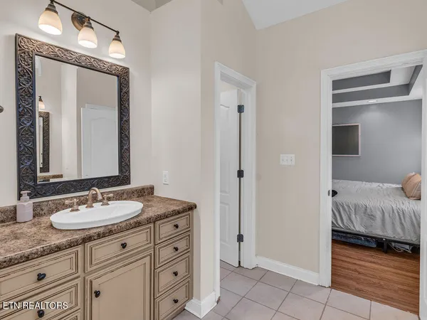 $725,000 | 7009 Woodington Court, Knoxville, TN 37921